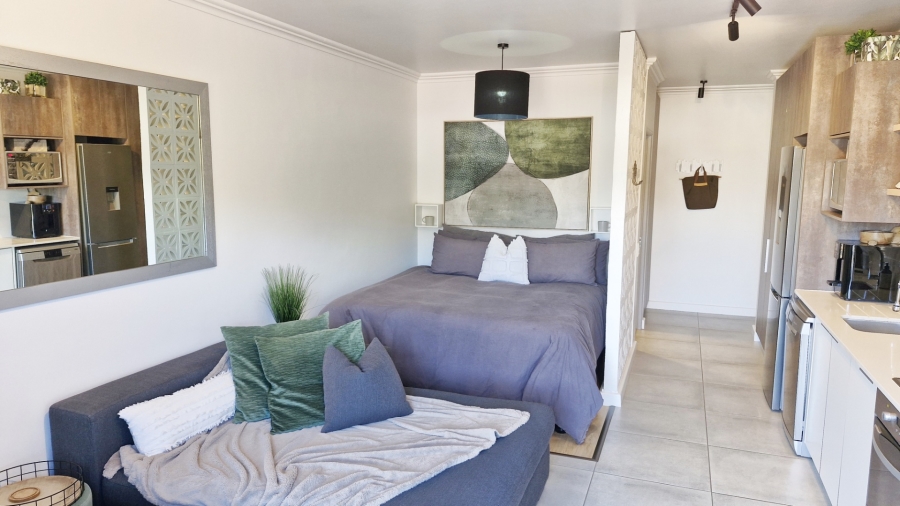  Bedroom Property for Sale in Table View Western Cape